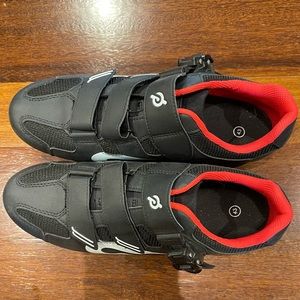 Mens size 10 (43) Peloton shoes. Cleats attached. Worn once, great condition.